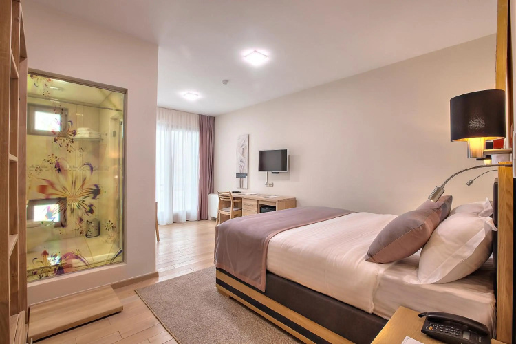 Hotel Aziza