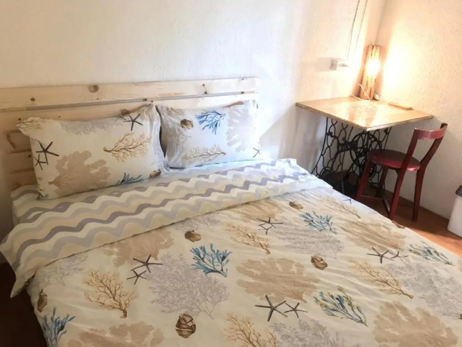 82G Backpacker Inn