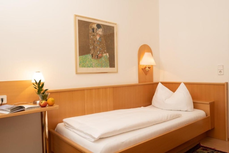 Economy Single room