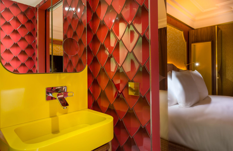 Idol Hotel