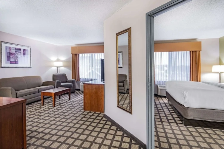1 Bedroom Deluxe Double Suite