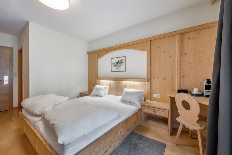 Comfort Triple room with balcony and with garden view