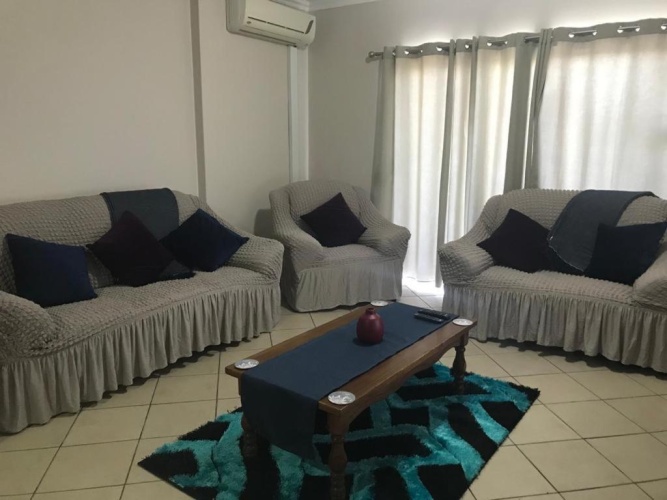 3 Bedrooms Apartment