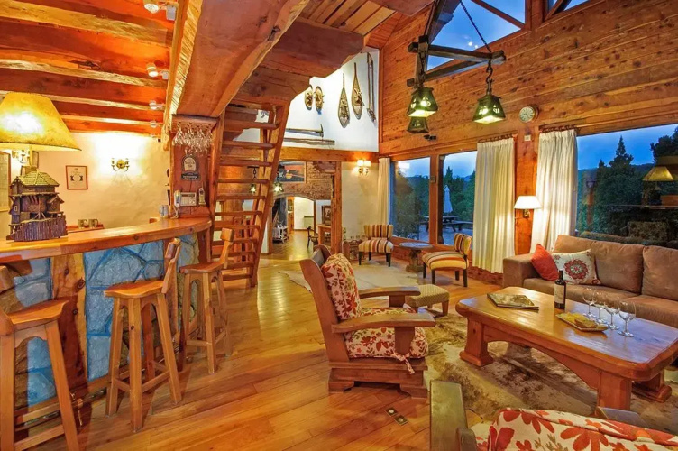 Woodland Lodge