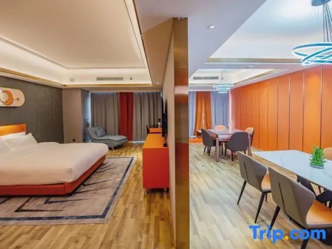 Luxury Suite