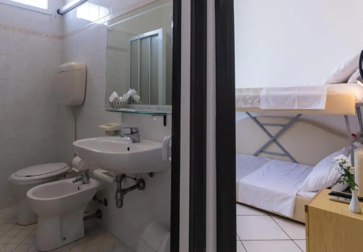 Standard Quadruple room with balcony