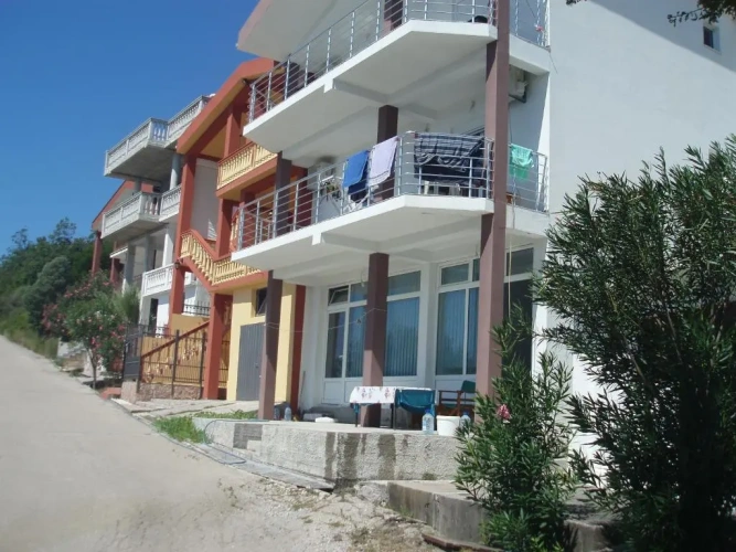 Apartment with sea view