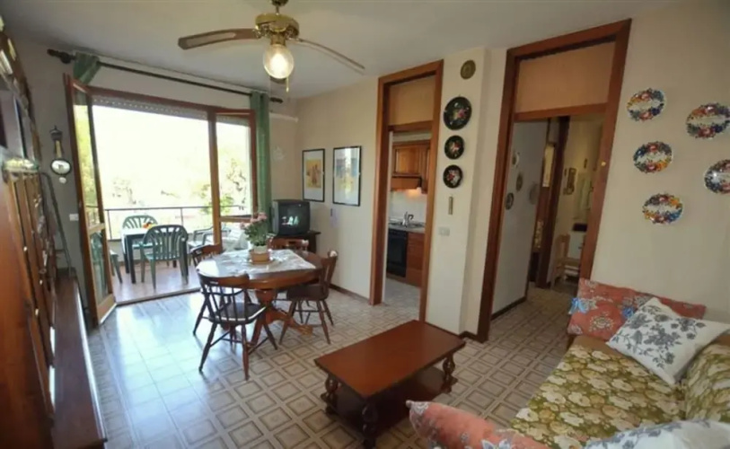 Comfortable Flat for 6 Guests in a Residence With Common Pool in Lignanoriviera