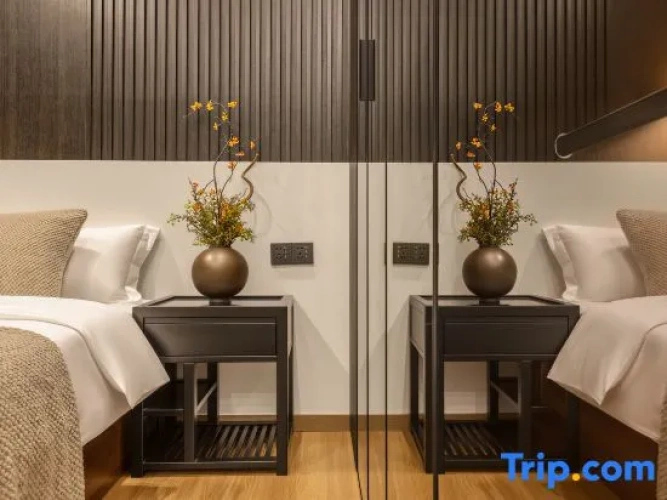 Family Suite with courtyard view