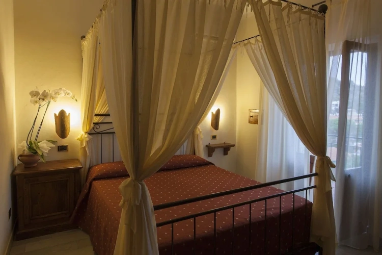 Classic Double room with balcony and with sea view