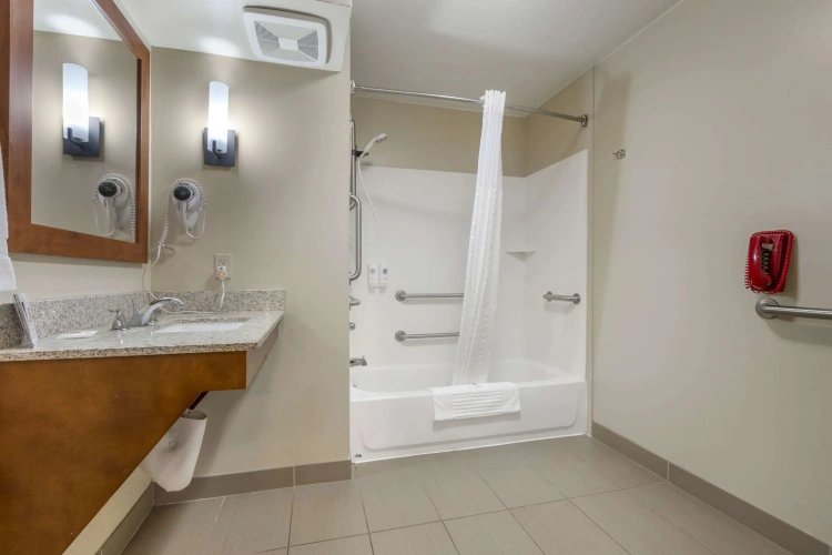 Quadruple Suite