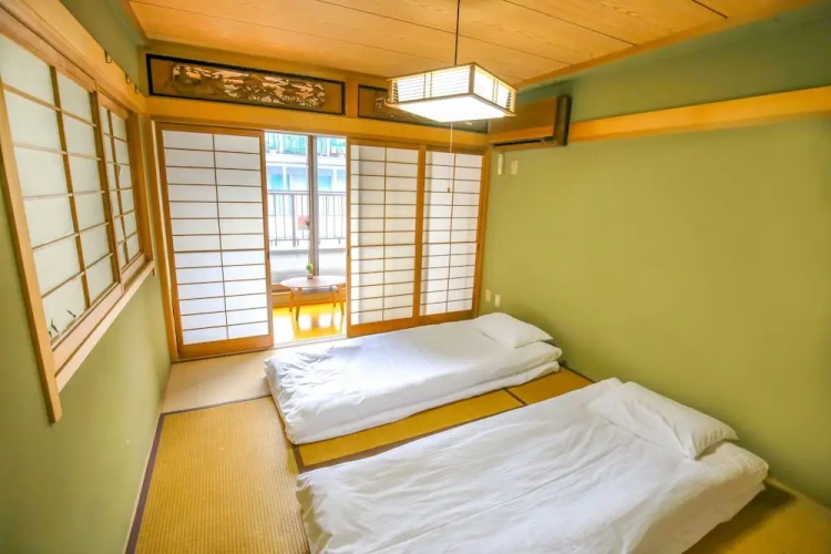 2 Bedrooms Apartment