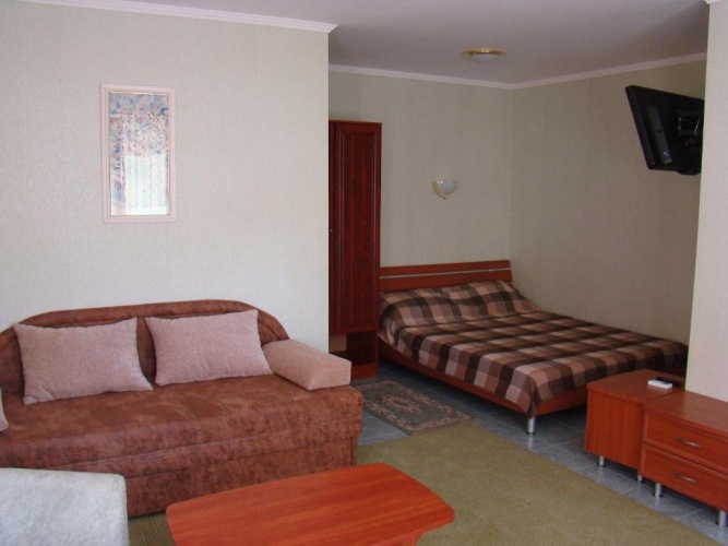 Standard Triple room with balcony