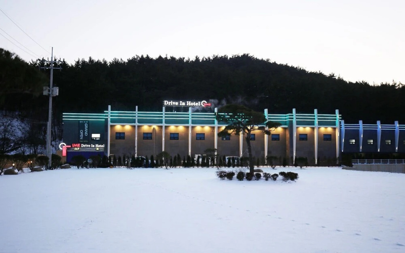 Seosan Time Motel(서산 타임무인텔 (팔봉))