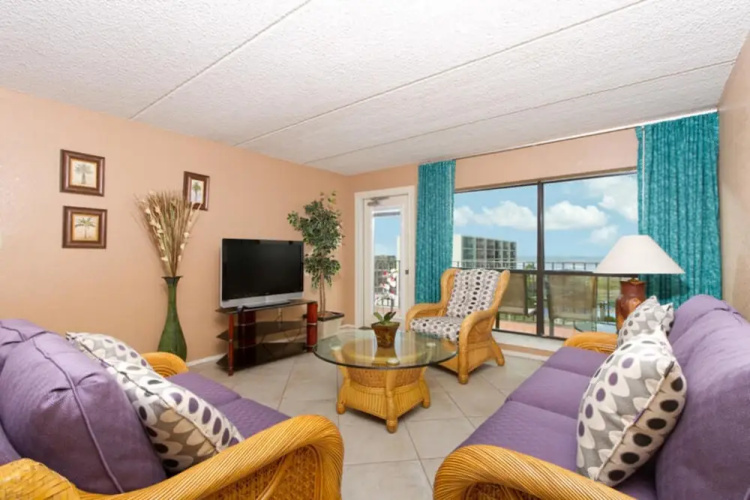 Saida IV Condominium 201