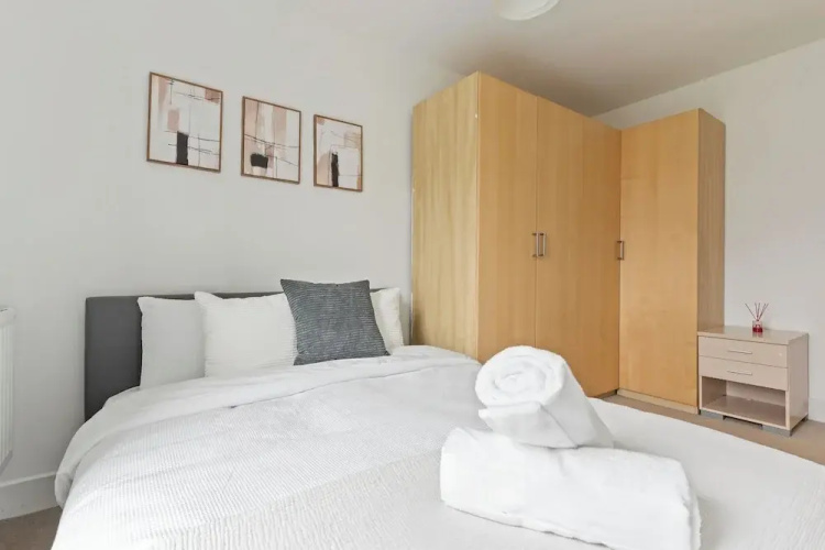 Windrush Grove Retreat in Birmingham