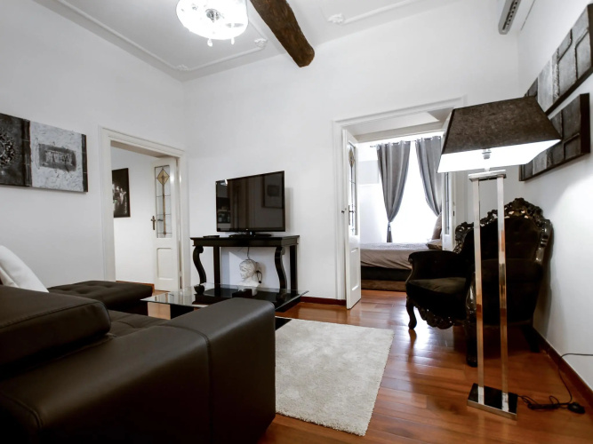 Banchi Apartment
