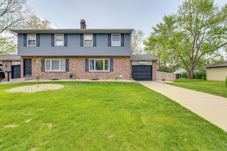 3 Bedrooms Apartment