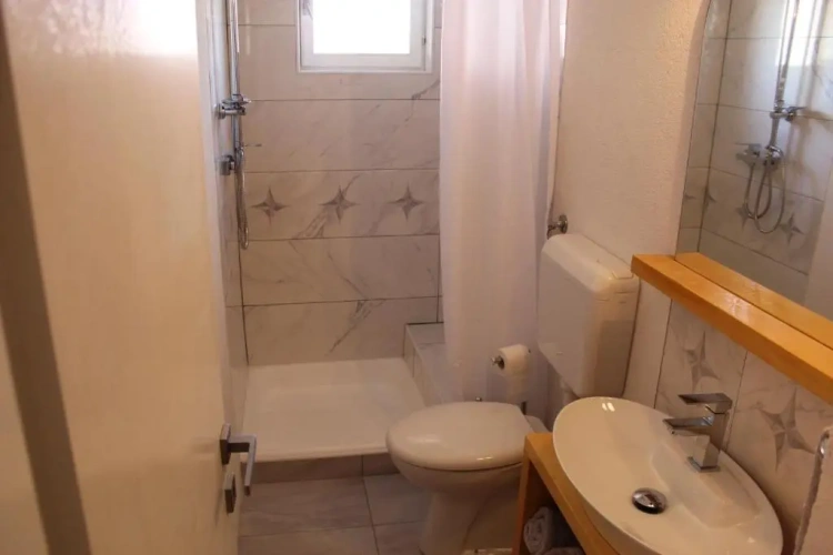 1 Bedroom Apartment with balcony and with view
