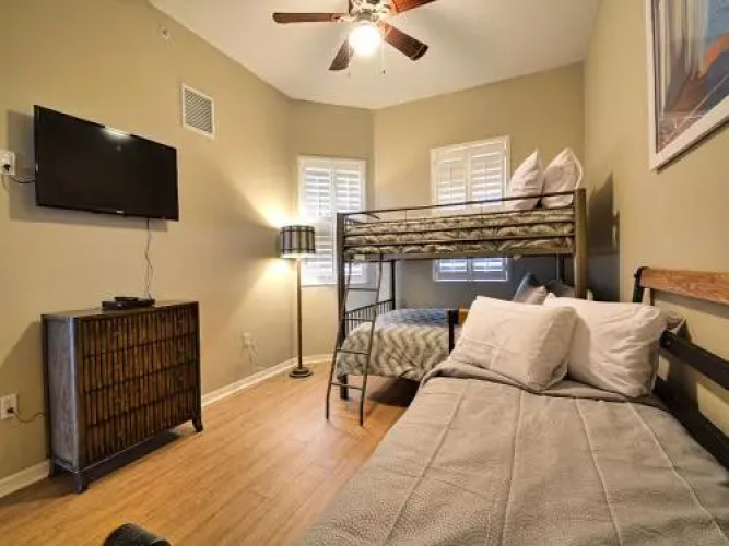 Harborview Grande 802
