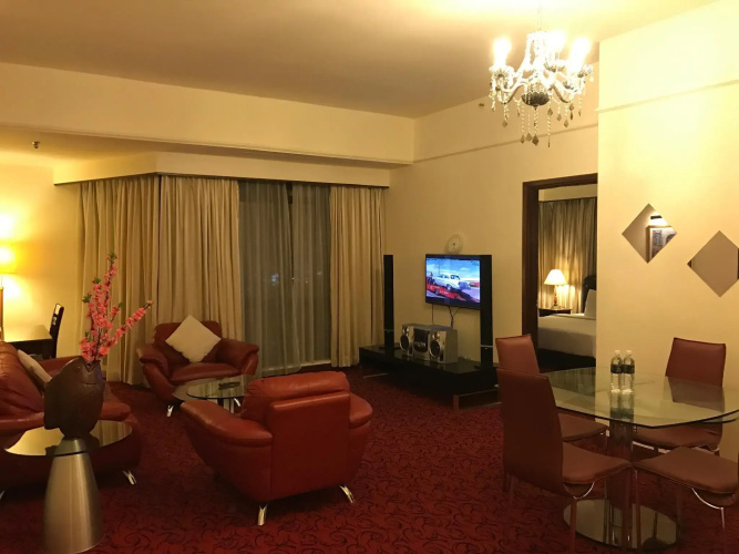 KL Service Suite at Times Square