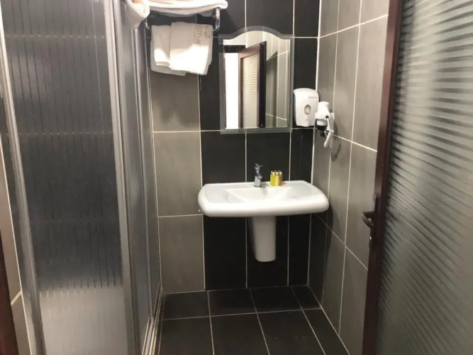 Mi̇dyat Anti̇k Otel