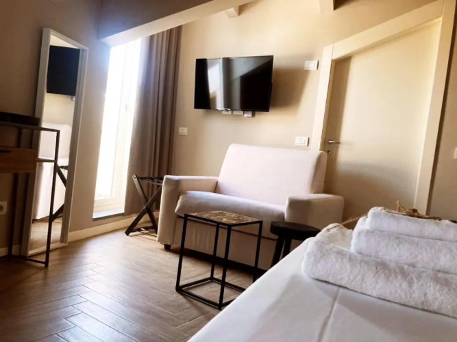 Gatto Bianco Rooms 42