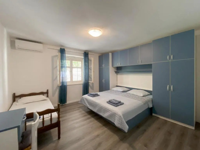Apartment Dado