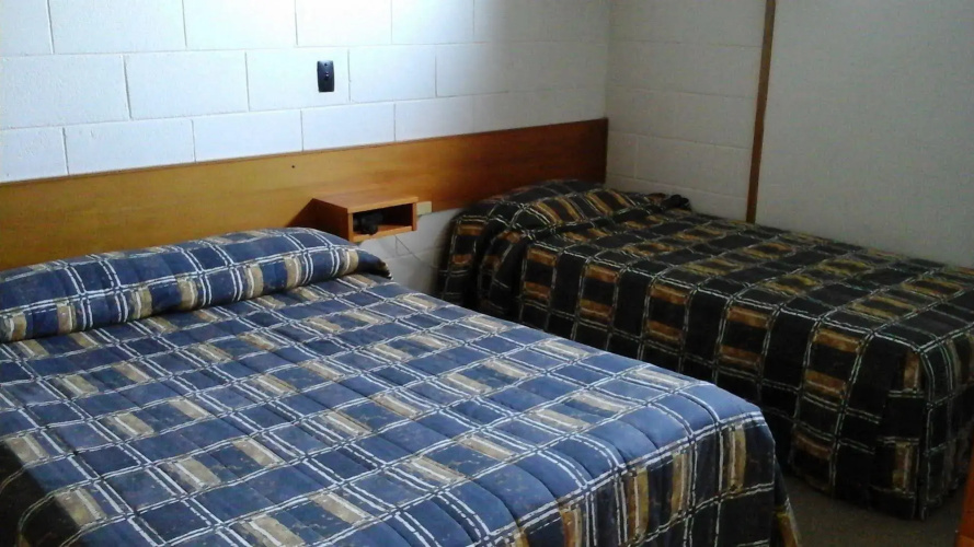 Elmore Lodge Motel