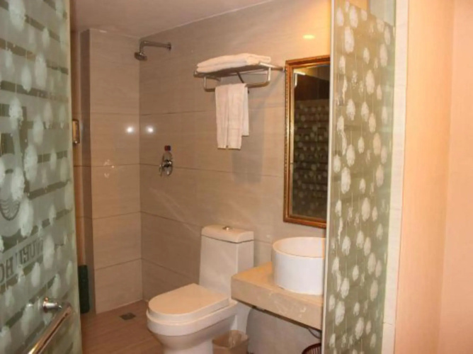 Wuhu Business Hotel