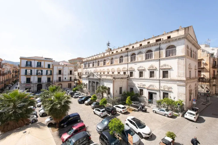 Ci Capo 1 by Wonderful Italy