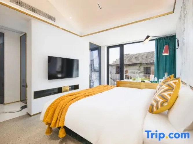 Standard Double room with garden view