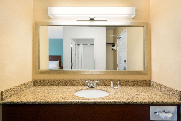 Baymont by Wyndham Denver International Airport photo 8