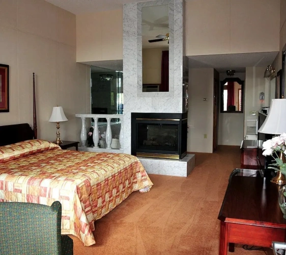 Standard Double Suite