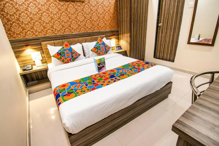 FabExpress Orange Suites