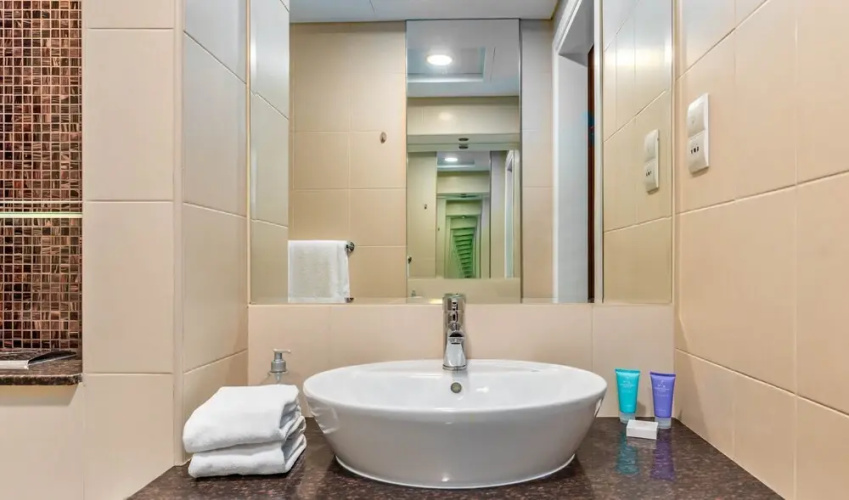 Dream Inn Apartment Bay Square