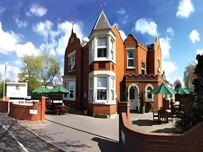 Woodlands HotelOver view