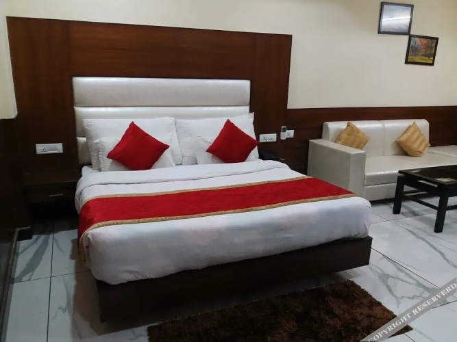 Hotel Katra Continental