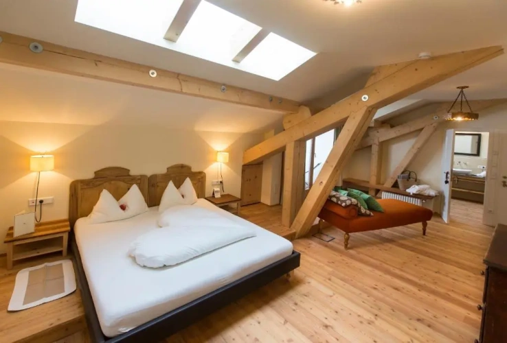 Suite with balcony