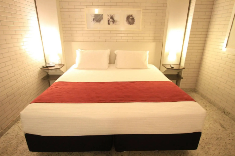 Hotel Confiance Batel