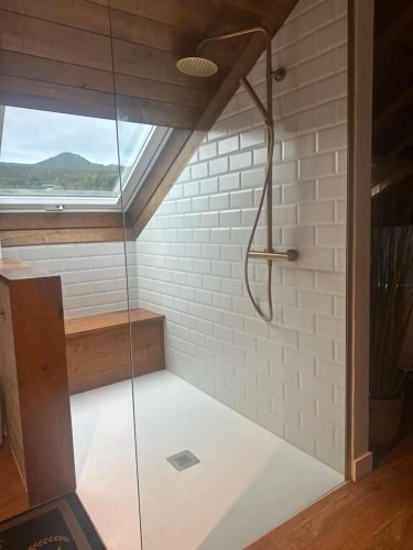 3 Bedrooms Superior Apartment with balcony and with mountain view