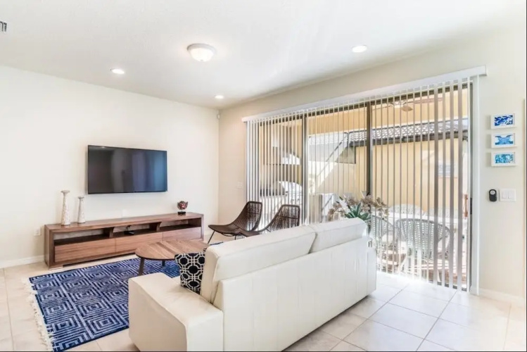 Windsor at Westside 2006 - Five Bedroom Townhome with Private Pool