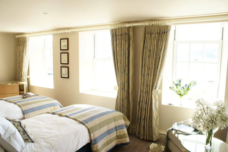 Braye Beach Hotel