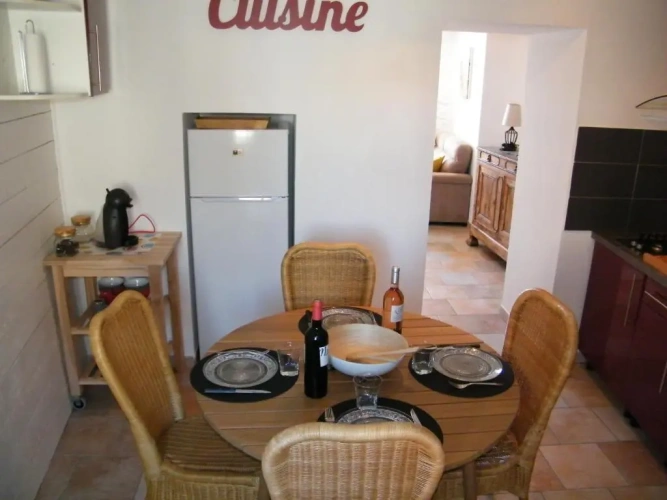 2 Bedrooms Cottage