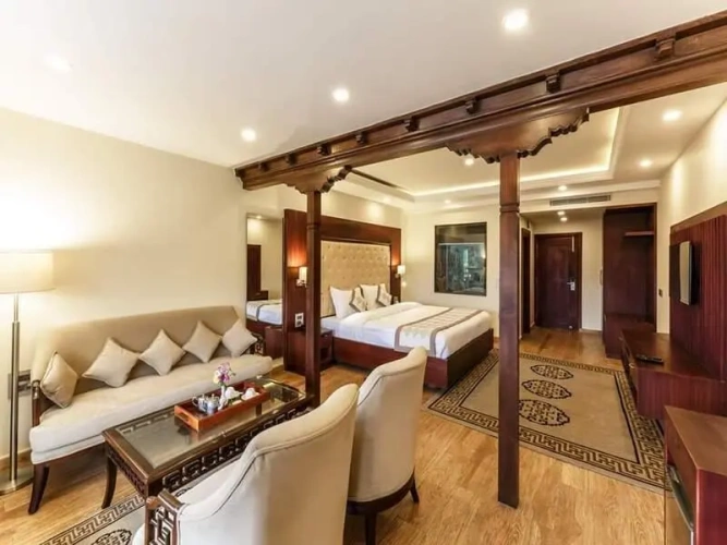 Premier room