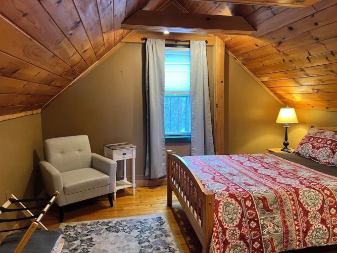 1 Bedroom Suite with mountain view