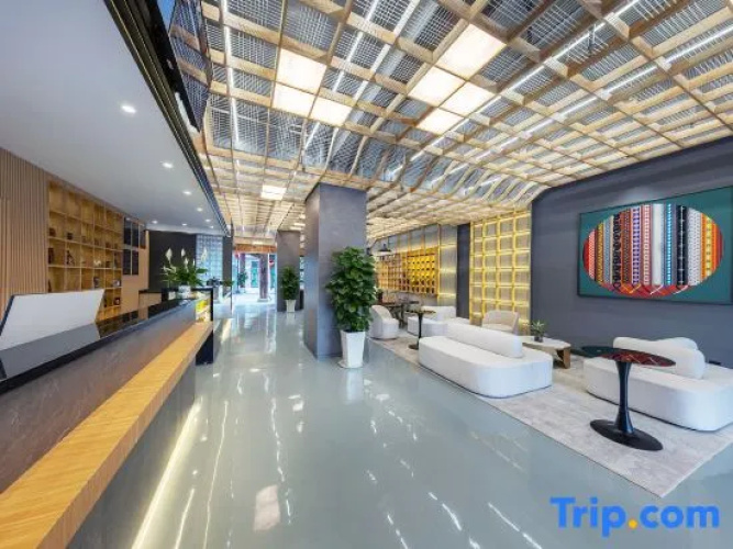 YiJia Hotel