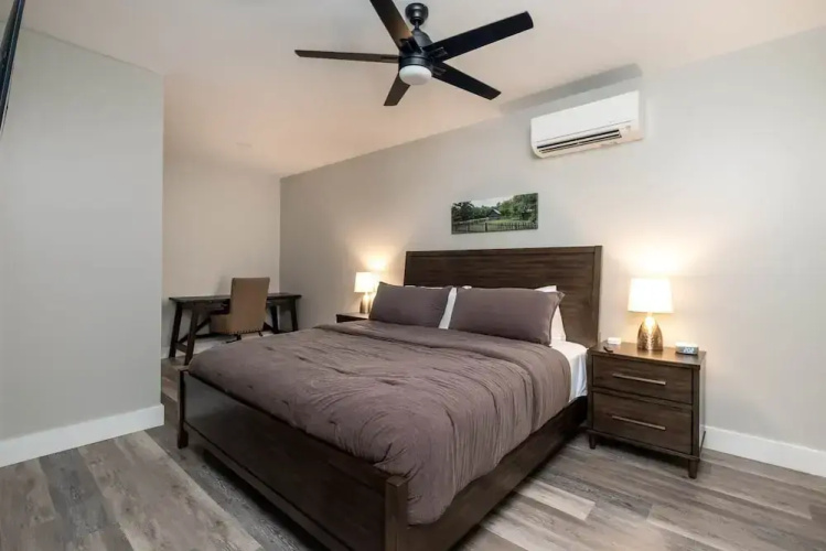 Downtown Brevard Retreat &Cyclists Dream