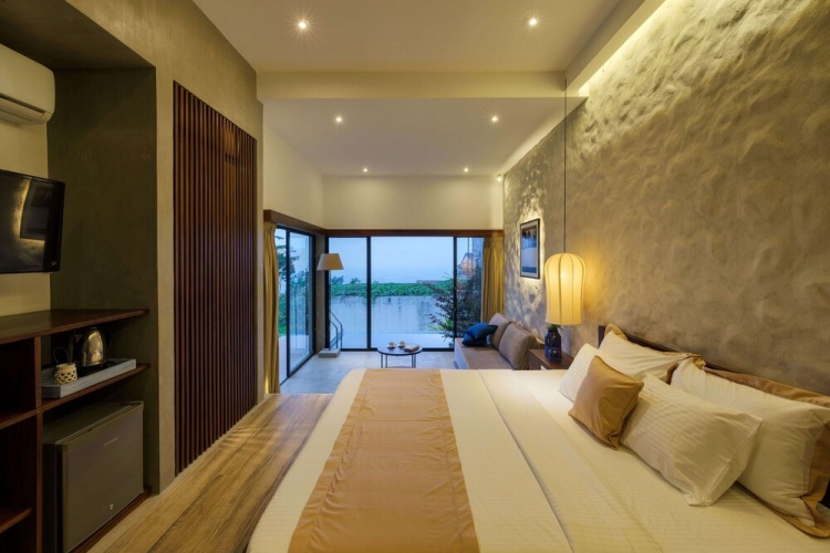 Chalet with balcony