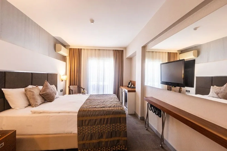 Economy room